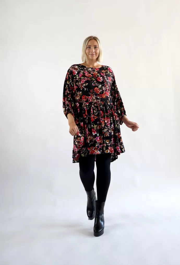 Miia Halmesmaa Flirty Dress Flower Garden