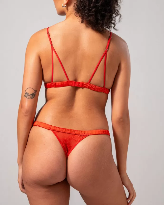 New UNDERSTATEMENT Floral Lace Satin Thong Fiery Red