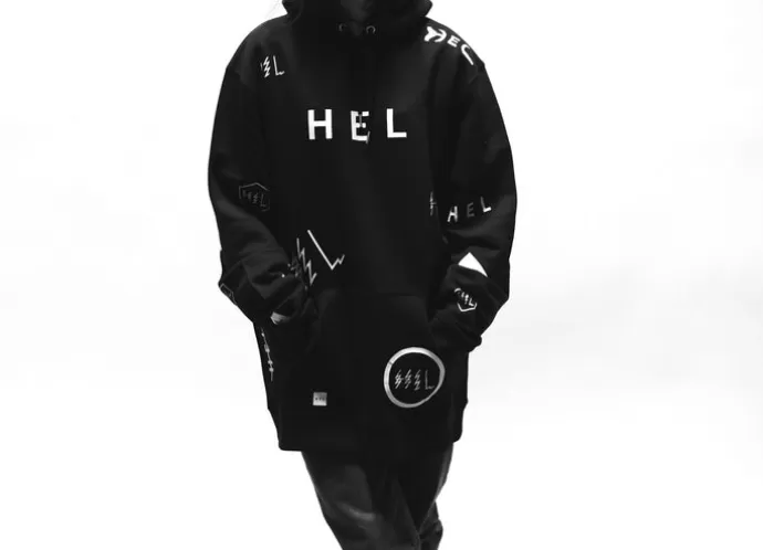 WWOOLLFF Hel N° 15 | Oversized Black Hoodie