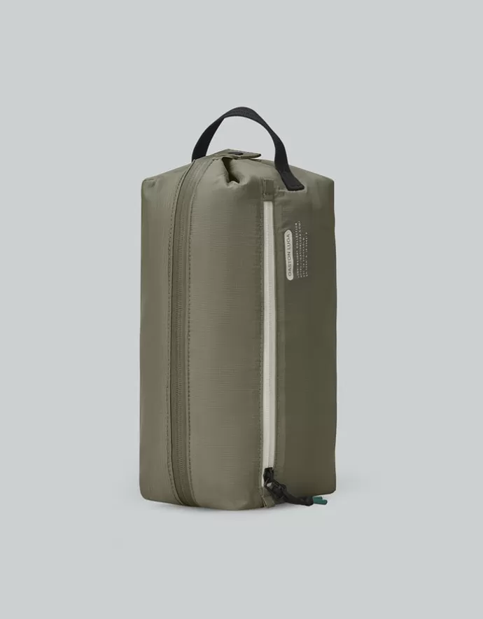 Shop Gaston Luga Lightweight Washbag Sage