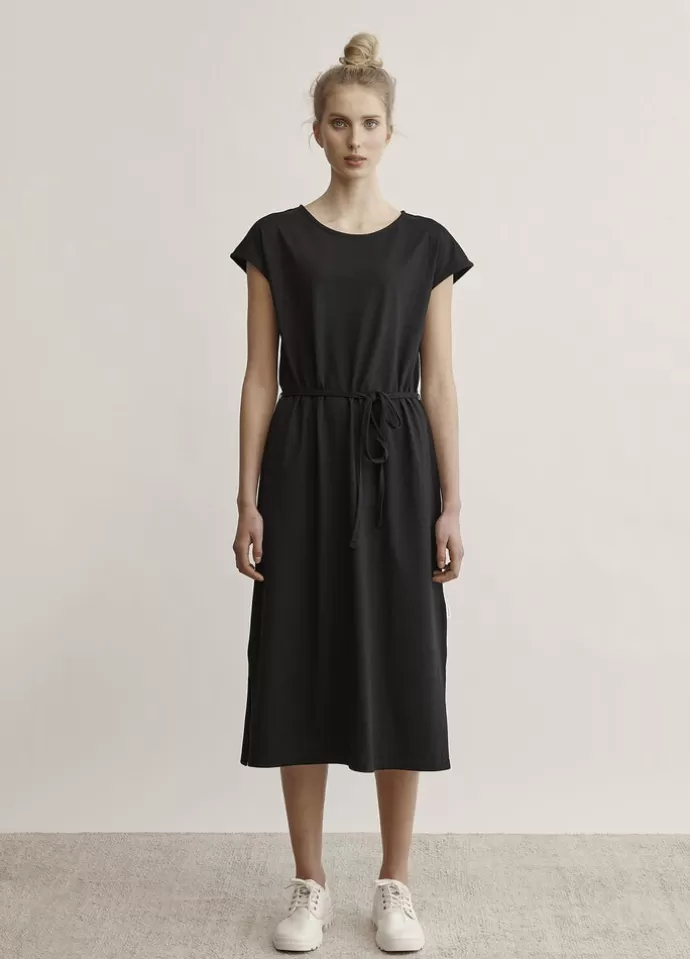 Globe Hope Loimi Dress Black