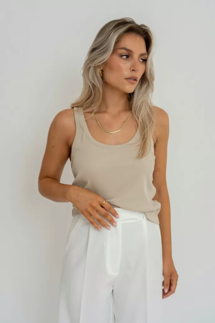 Outlet GUAJA. Loose Tank Toppi Beige