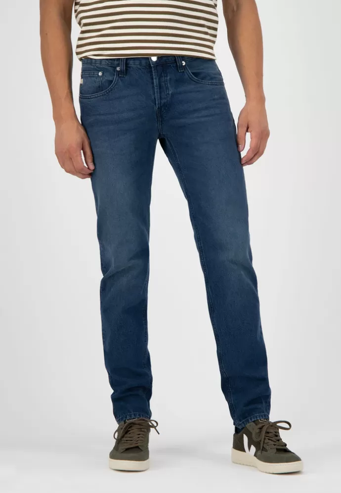 Shop MUD Jeans Regular Dunn Jeans True Indigo